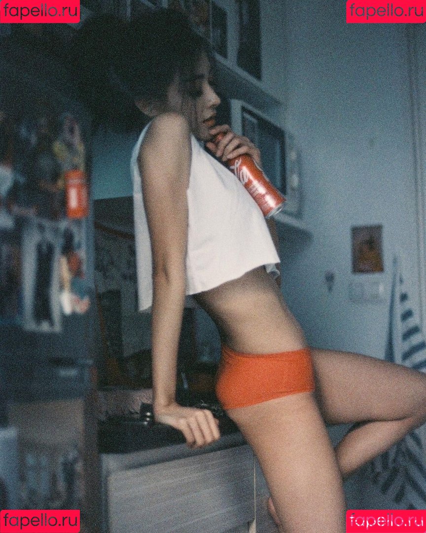 BunnyMutmai Onlyfans Photo Gallery 