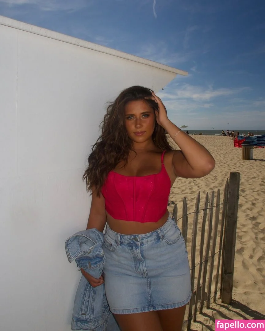 Raphaella Deuringer Onlyfans Photo Gallery 