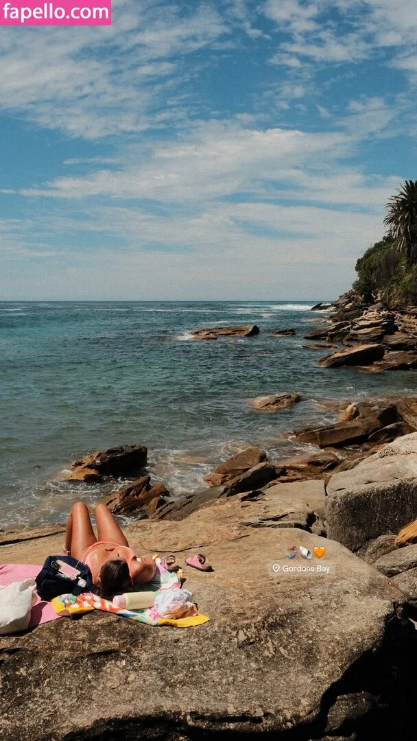 Raphaella Deuringer Onlyfans Photo Gallery 