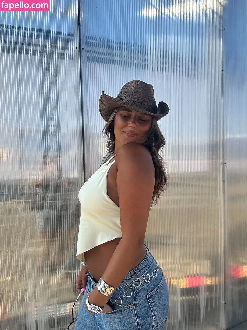 Raphaella Deuringer Onlyfans Photo Gallery 