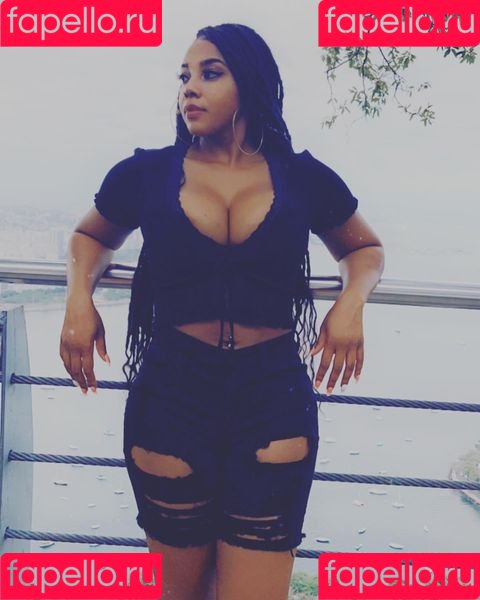 Dee Shanell Onlyfans Photo Gallery 