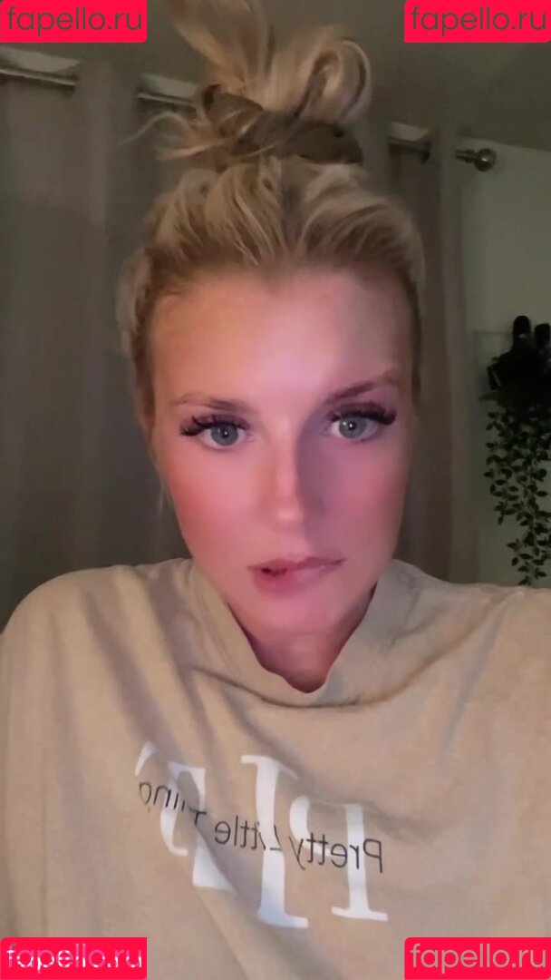 Emily Walters Onlyfans Photo Gallery 