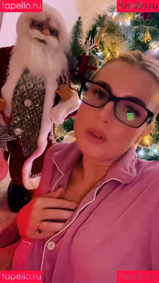 Emily Walters Onlyfans Photo Gallery 