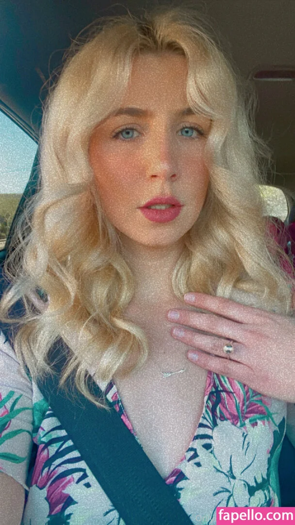 classyash Onlyfans Photo Gallery 