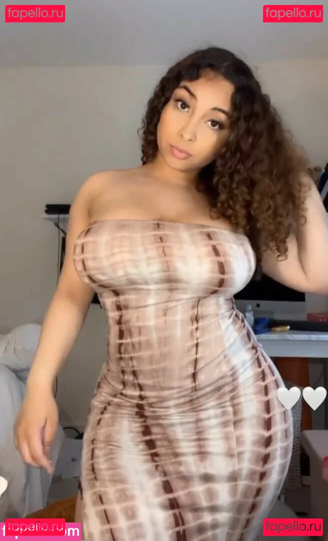 juli5ette Onlyfans Photo Gallery 