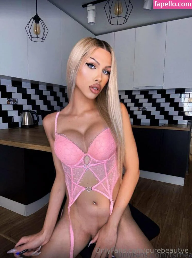 purebeautye Onlyfans Photo Gallery 