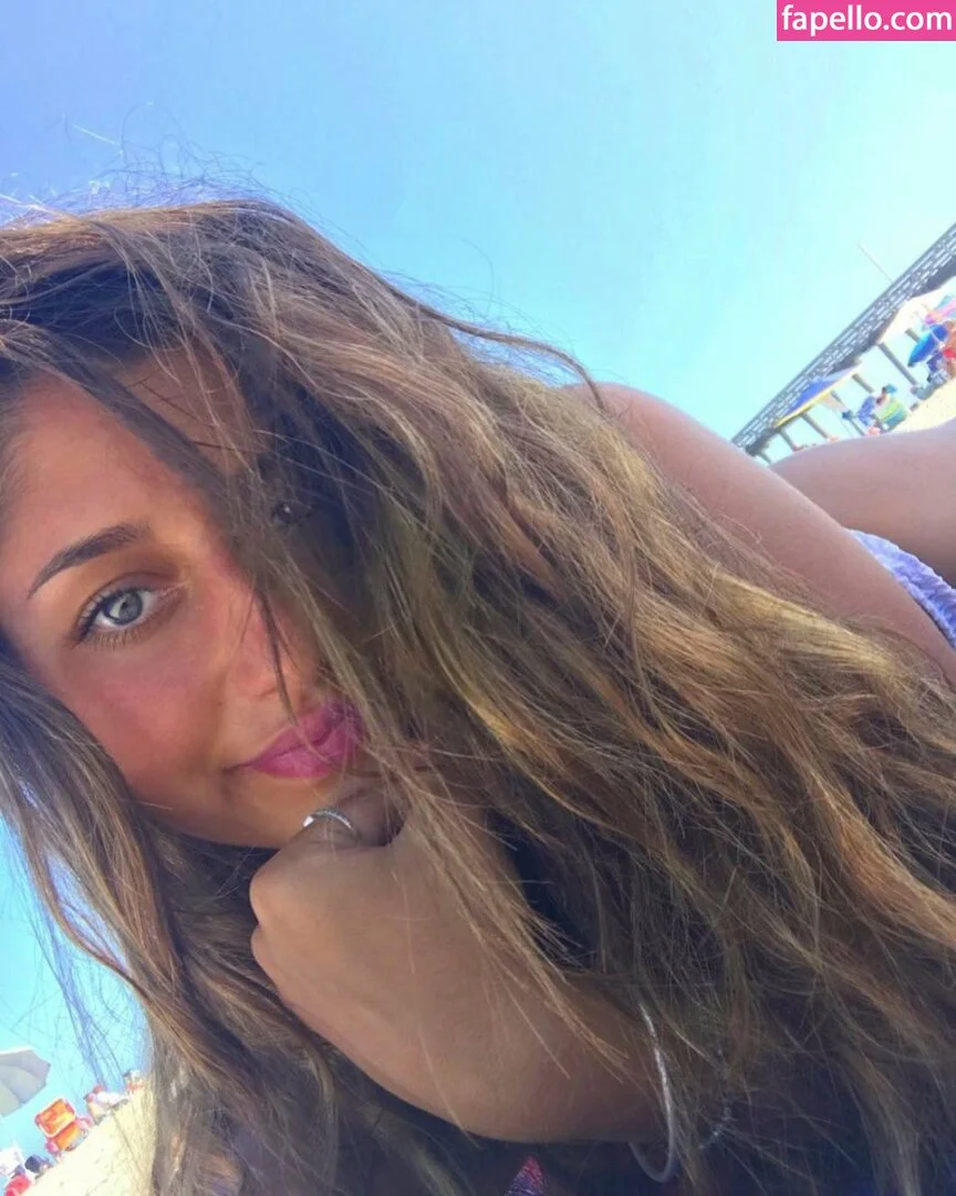 Julia & Olivia Onlyfans Photo Gallery 