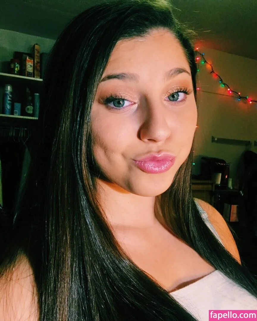 Julia & Olivia Onlyfans Photo Gallery 