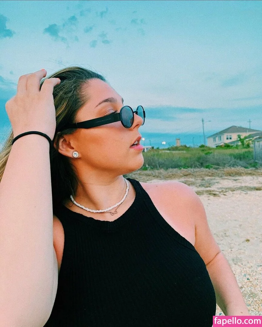 Julia & Olivia Onlyfans Photo Gallery 