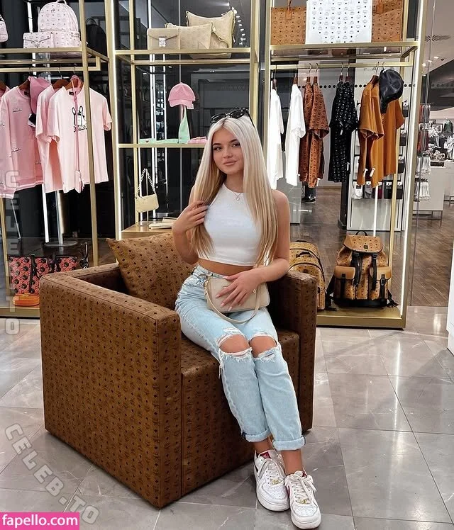 Alexandra laas Onlyfans Photo Gallery 