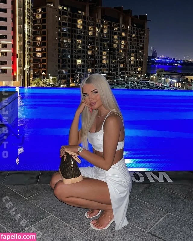 Alexandra laas Onlyfans Photo Gallery 