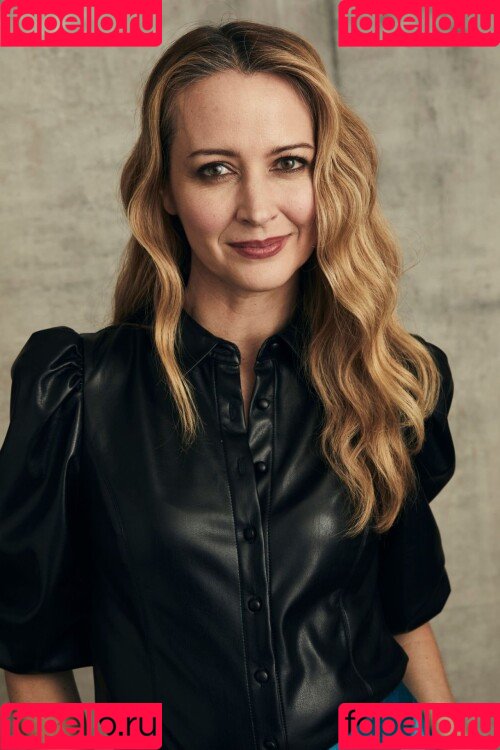 Amy Acker Onlyfans Photo Gallery 