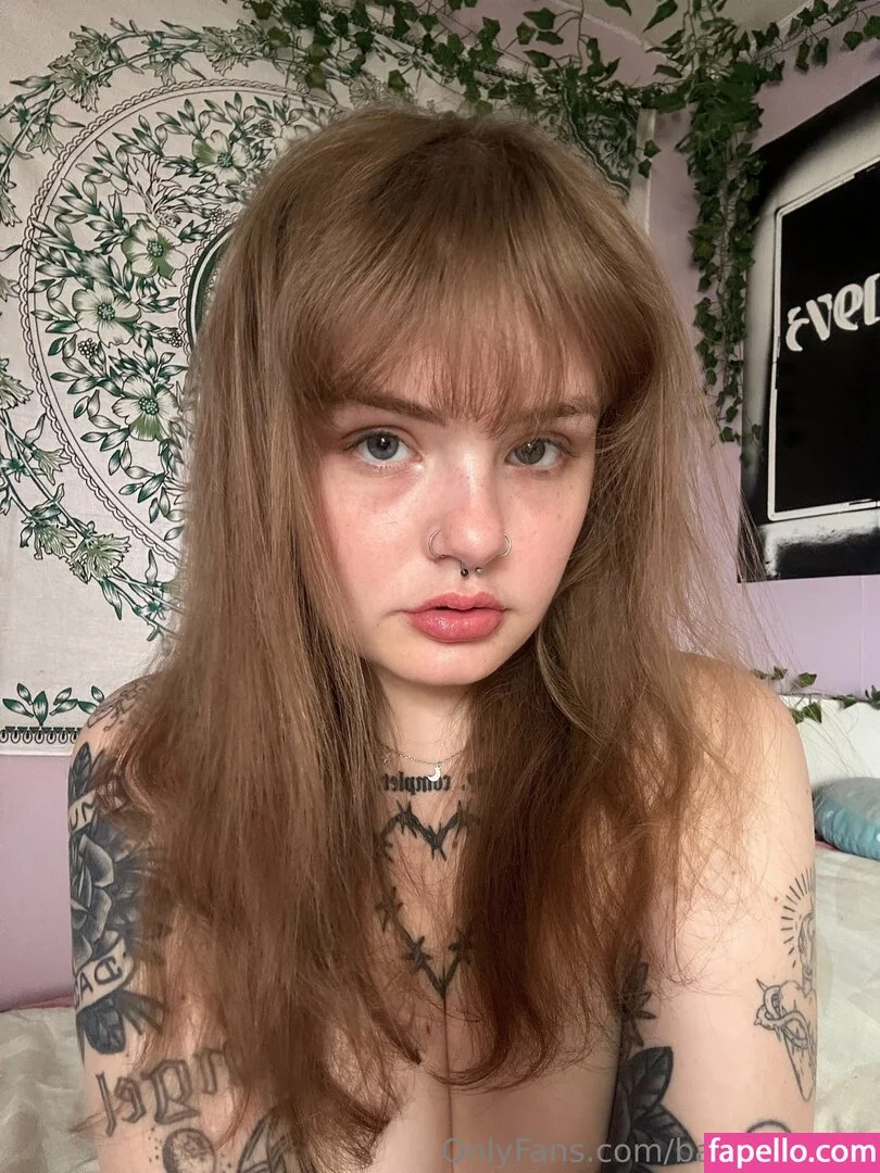 barbwirefree Onlyfans Photo Gallery 