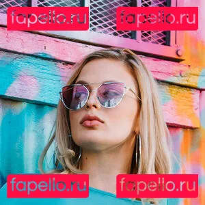 Sloan Harper Onlyfans Photo Gallery 