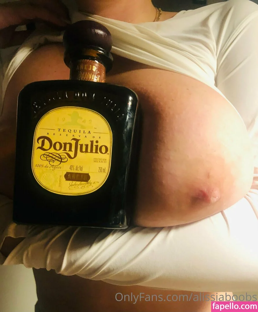 alissiaboobs Onlyfans Photo Gallery 