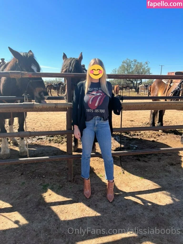 alissiaboobs Onlyfans Photo Gallery 