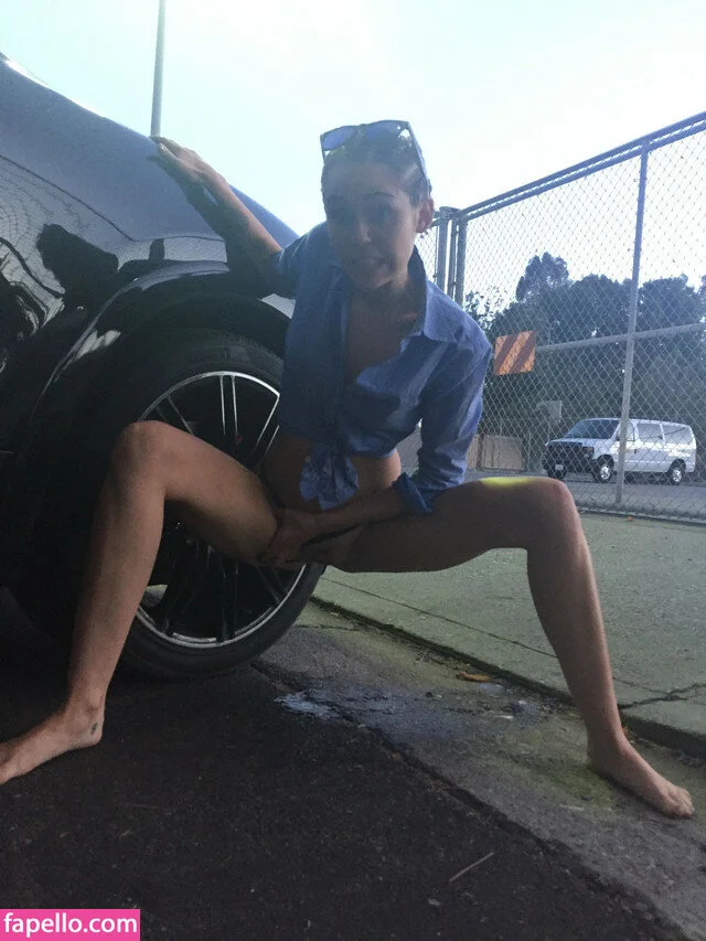 milagross.c Onlyfans Photo Gallery 