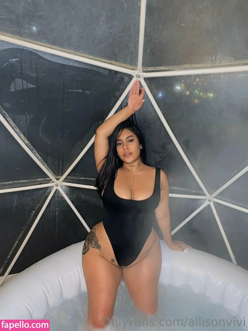 allisonvivi Onlyfans Photo Gallery 