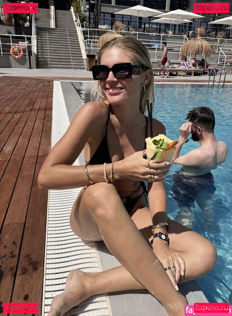 Fiichen Onlyfans Photo Gallery 