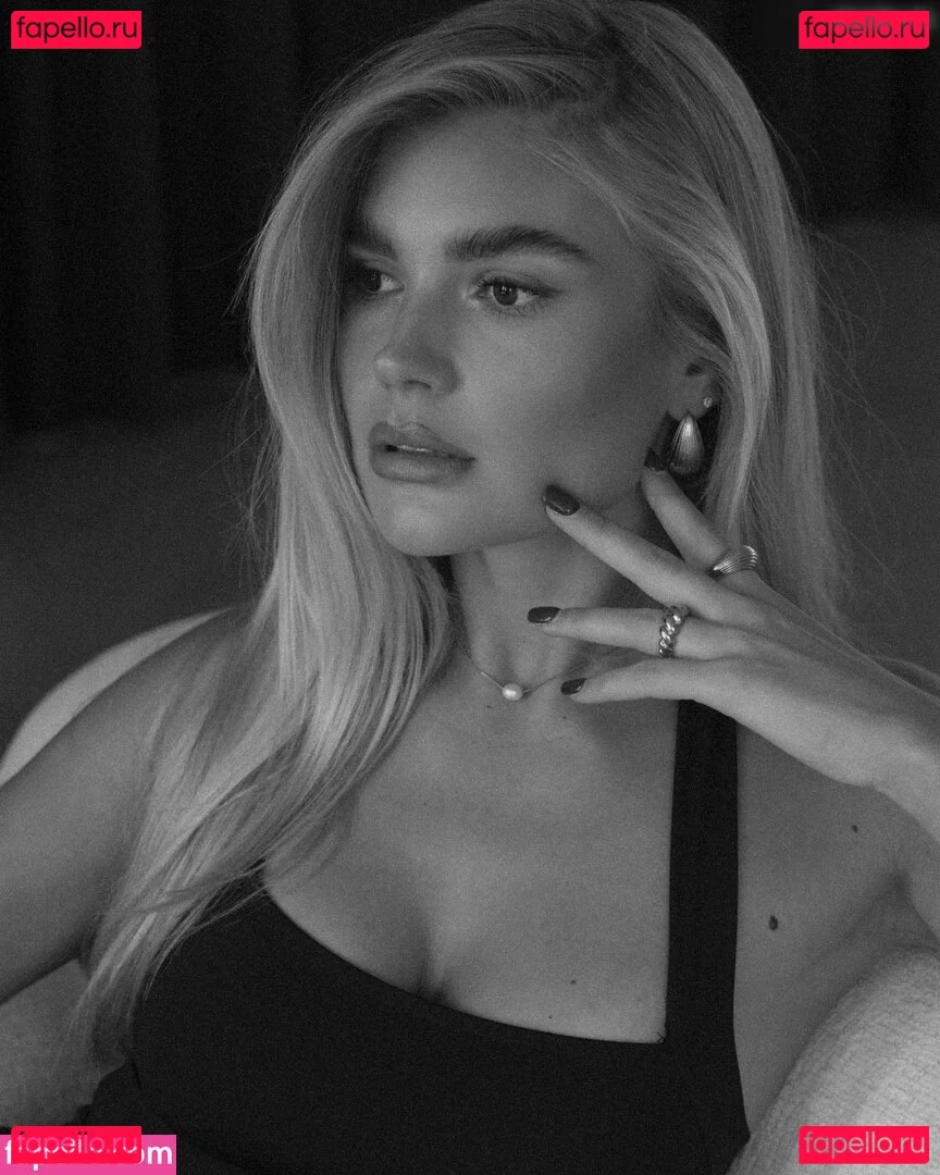 Fiichen Onlyfans Photo Gallery 