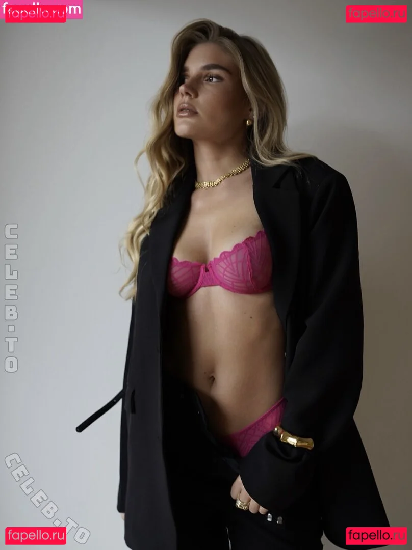 Fiichen Onlyfans Photo Gallery 