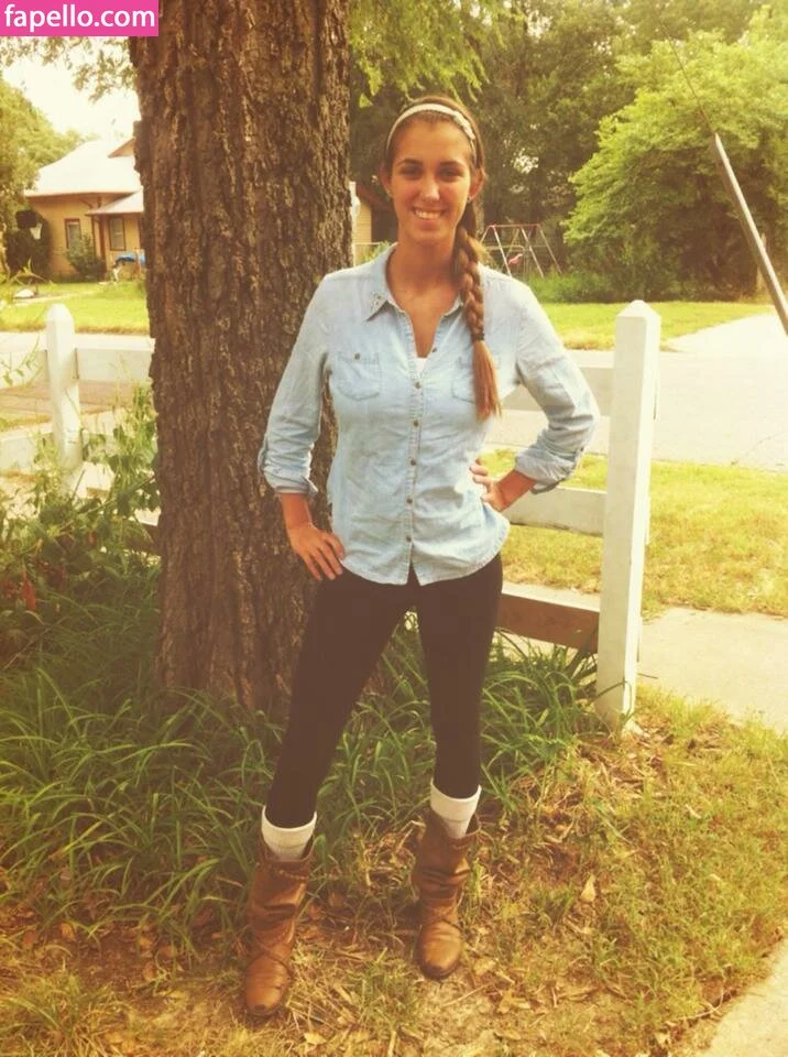 Amanda Dodson Thompson Onlyfans Photo Gallery 