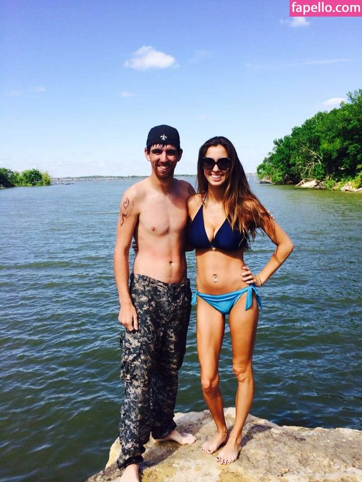 Amanda Dodson Thompson Onlyfans Photo Gallery 