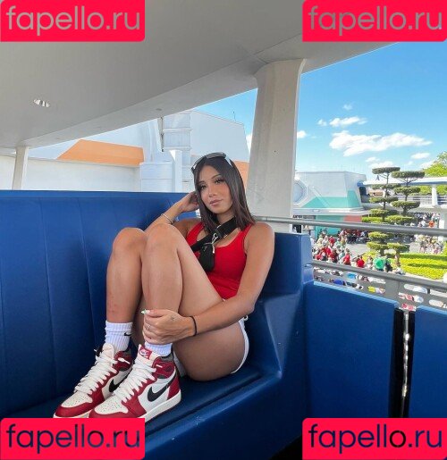 SassySounds ASMR Onlyfans Photo Gallery 