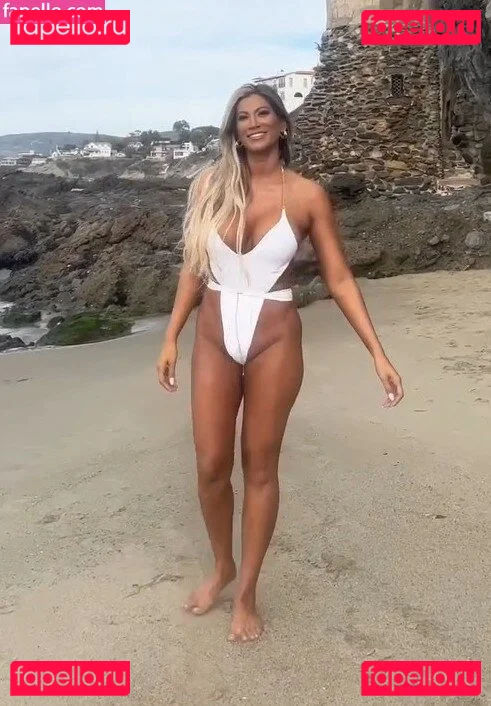 Shendelle Mullane Onlyfans Photo Gallery 