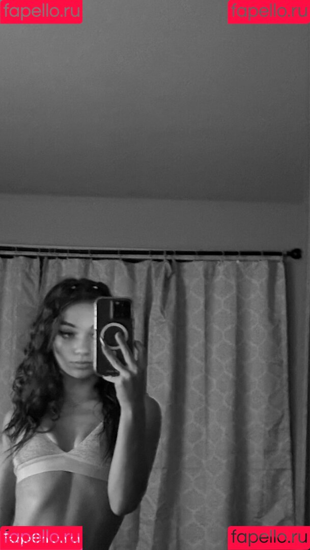 Reese Robbins Onlyfans Photo Gallery 