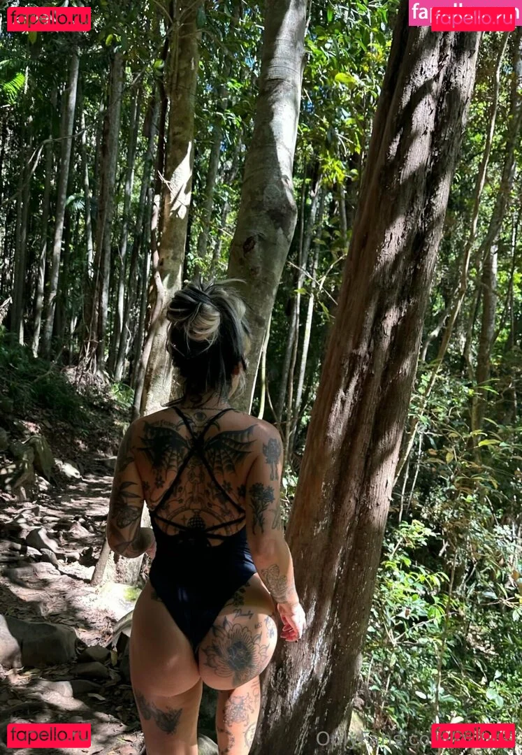 bugurl Onlyfans Photo Gallery 