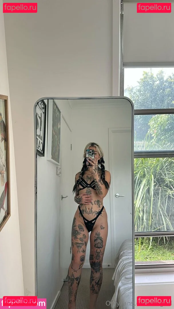 bugurl Onlyfans Photo Gallery 