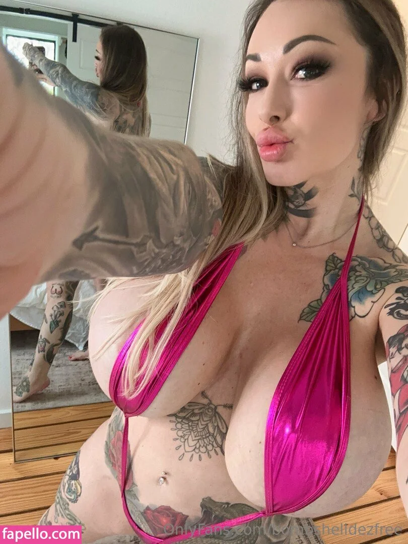bombshelldezfree Onlyfans Photo Gallery 