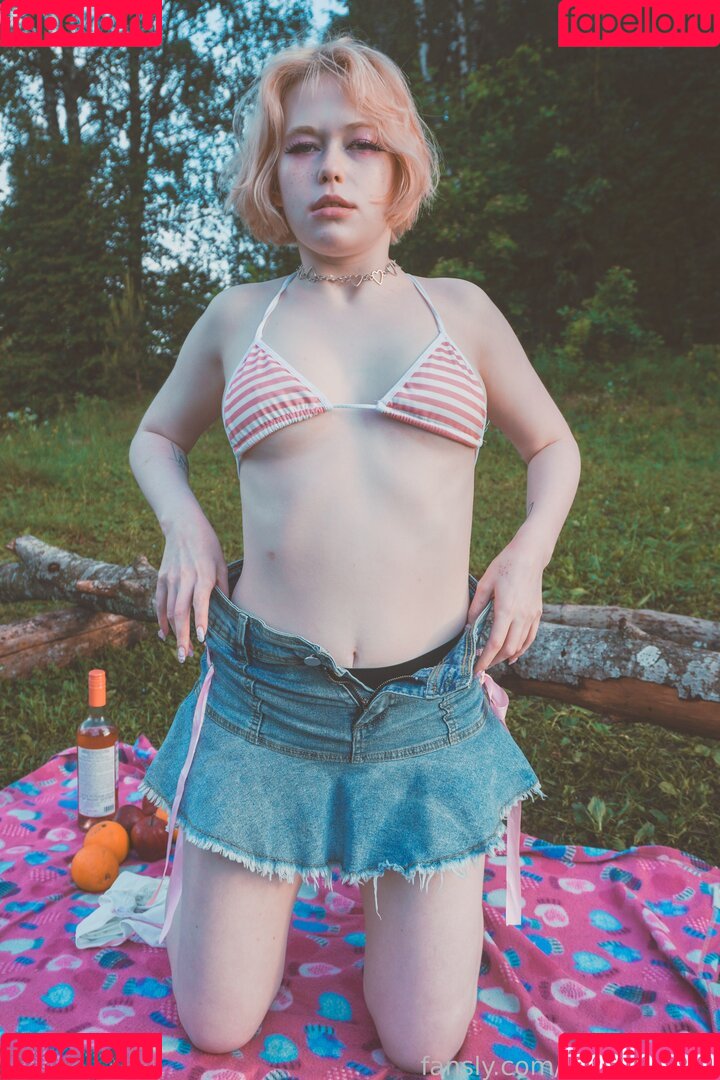 white_blond Onlyfans Photo Gallery 