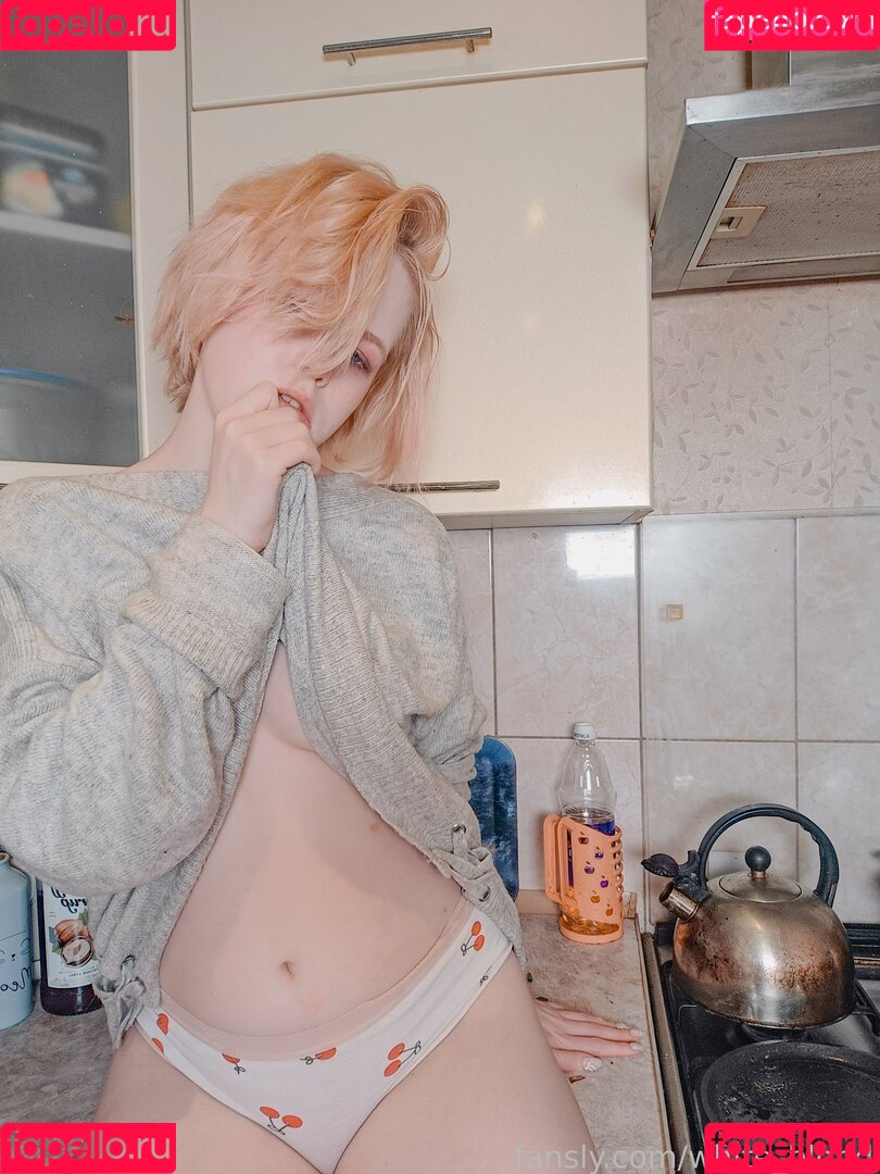 white_blond Onlyfans Photo Gallery 