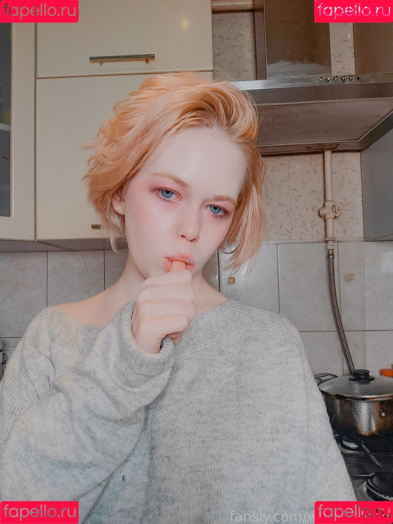 white_blond Onlyfans Photo Gallery 