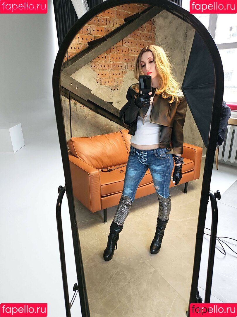 Mechanical Vampire Onlyfans Photo Gallery 