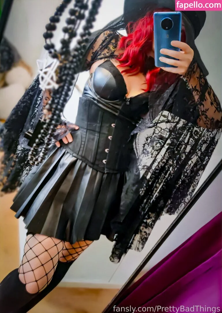 PrettyBadThings Onlyfans Photo Gallery 