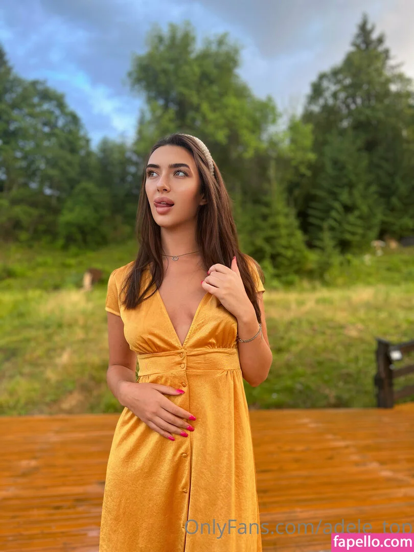 adele_top Onlyfans Photo Gallery 