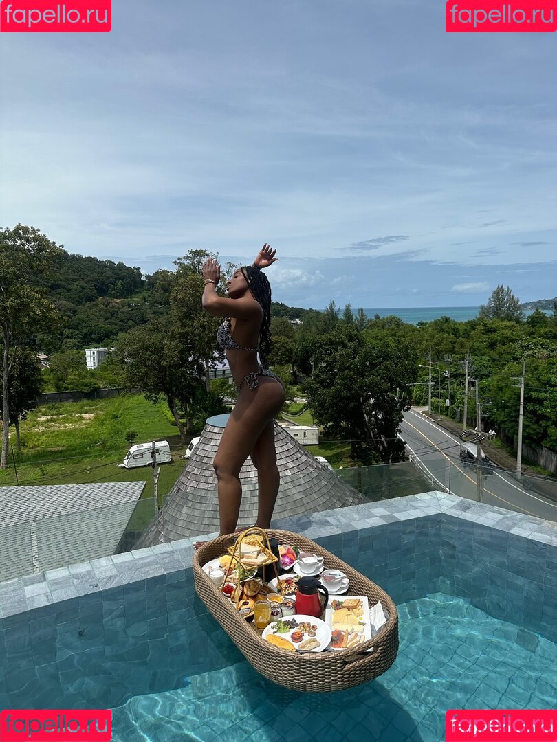 Pyt.Kelly Onlyfans Photo Gallery 