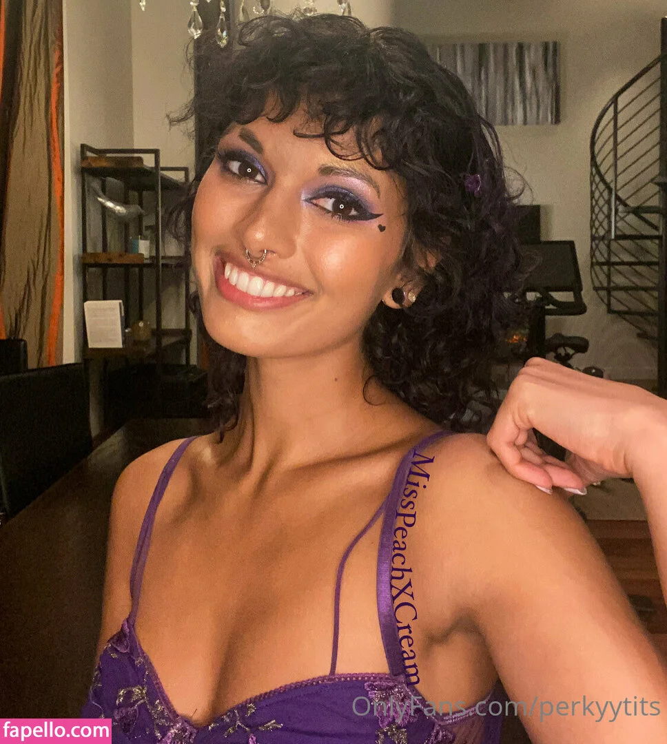 perkyytits Onlyfans Photo Gallery 