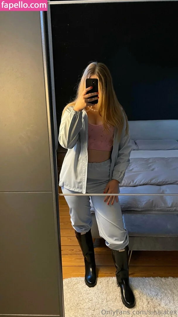 sinalatex Onlyfans Photo Gallery 