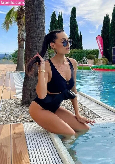 Antea Onlyfans Photo Gallery 