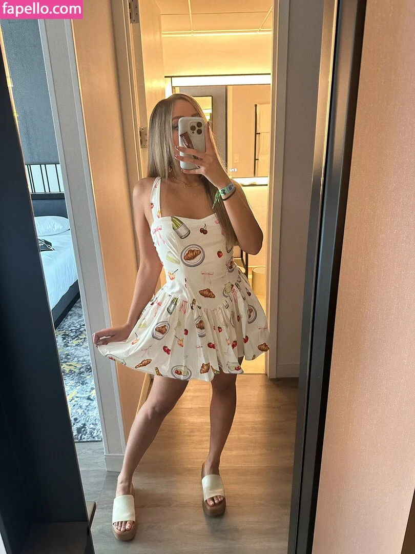 maybexmars Onlyfans Photo Gallery 