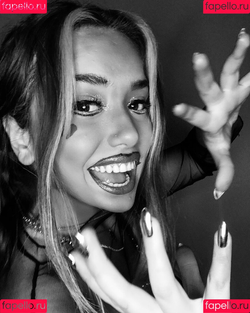 Liseli Eda Onlyfans Photo Gallery 