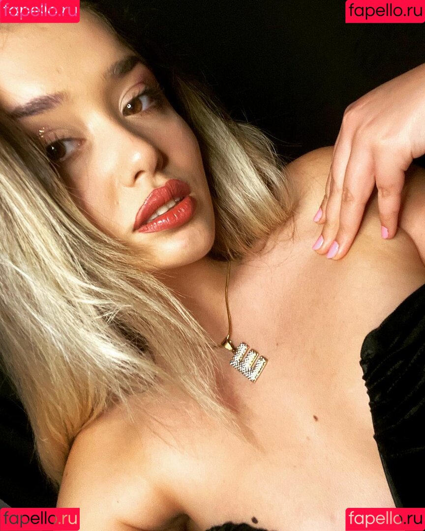 Liseli Eda Onlyfans Photo Gallery 