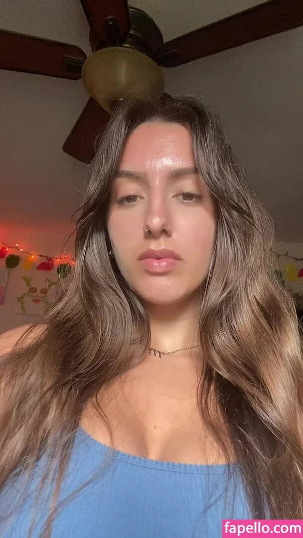 Charly Ashlynn Onlyfans Photo Gallery 