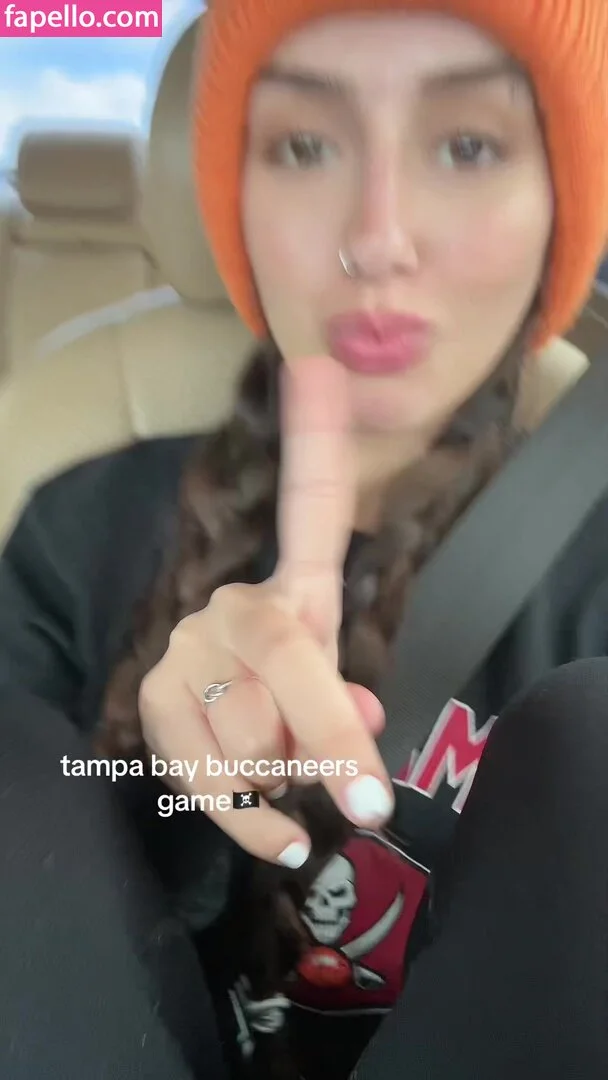 Charly Ashlynn Onlyfans Photo Gallery 