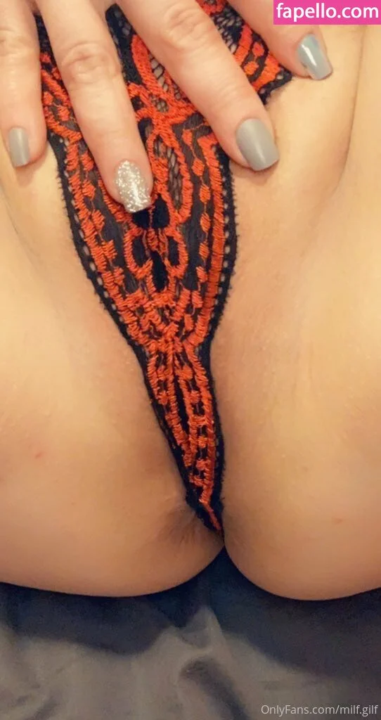 milf.gilf Onlyfans Photo Gallery 