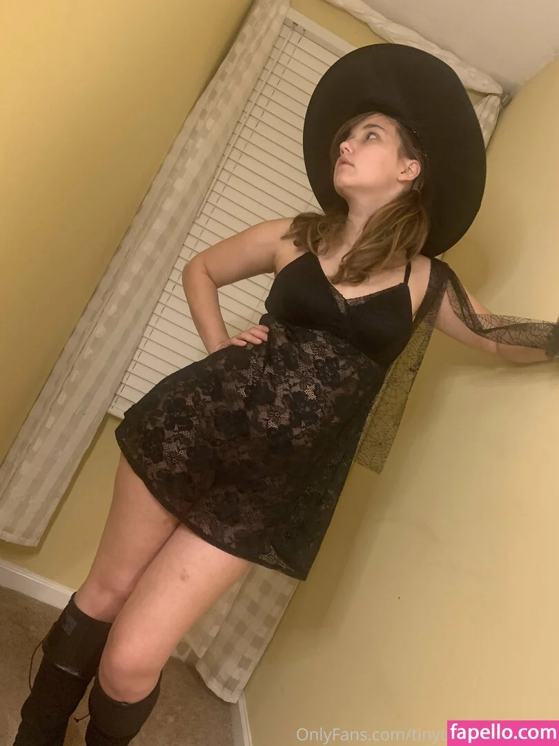 tinydancerbrittfree Onlyfans Photo Gallery 